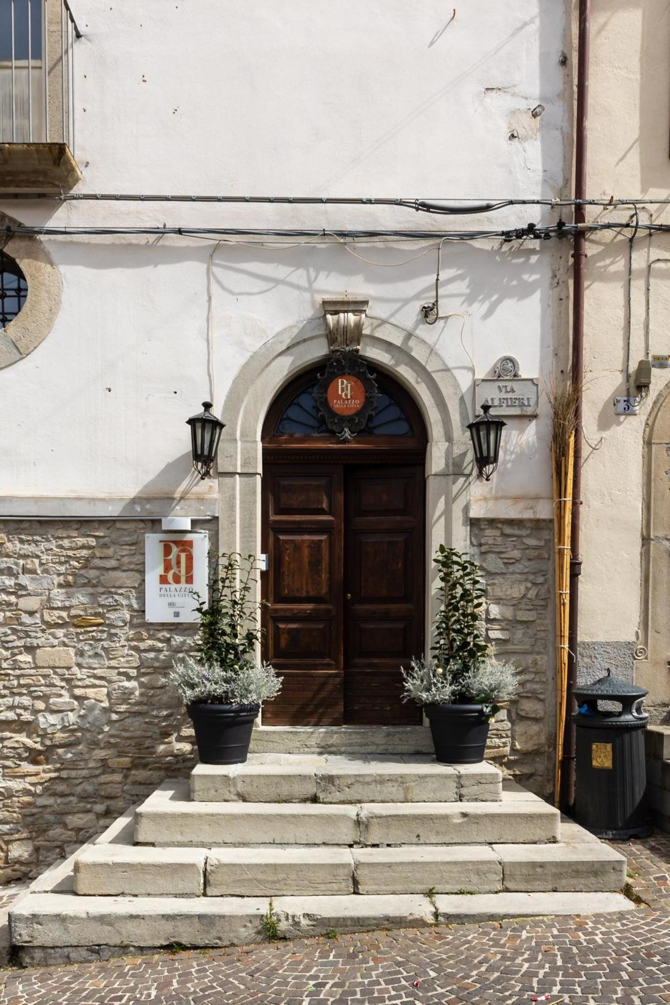 فندق Palazzo Della Citta أغنون المظهر الخارجي الصورة